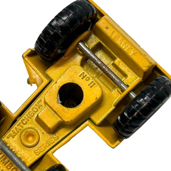Vintage Matchbox 11 Taylor Jumbo Crane Diecast Toy Car 60s Yellow Truck England - Picture 9 of 10